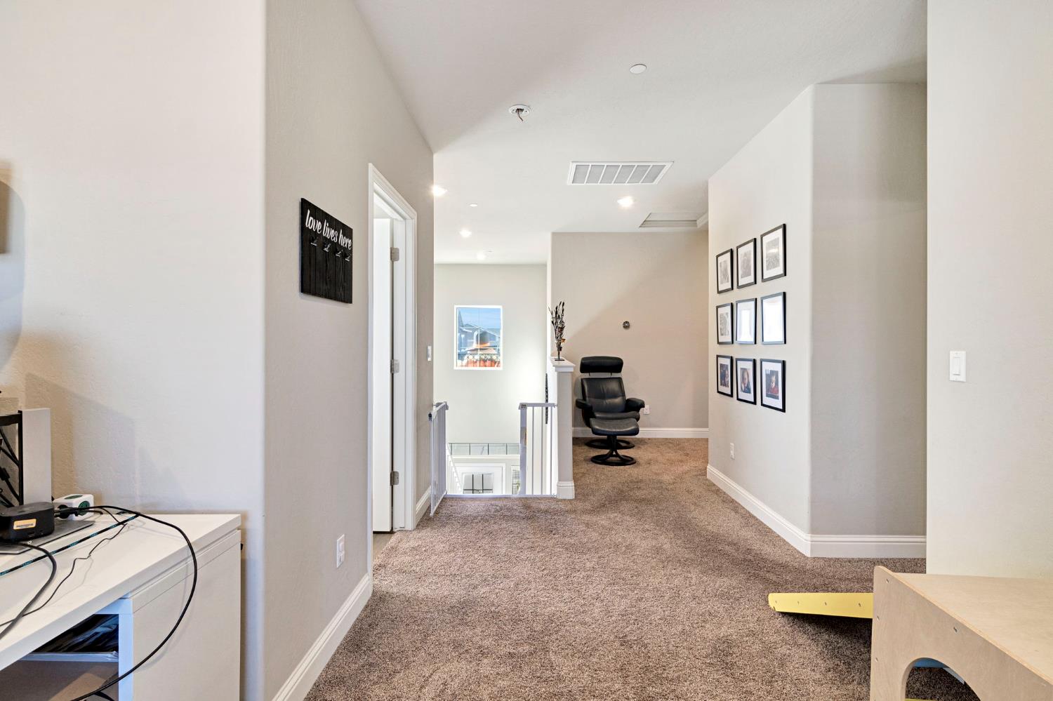 2625 Las Rosas Ave, Clovis, CA 93619