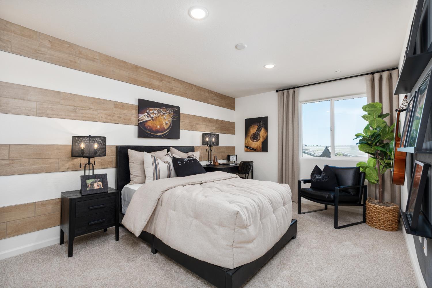 1513 Redbrick Ln, Clovis, CA 93619