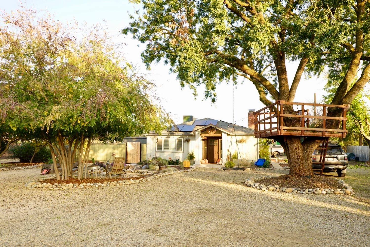 10340 Fowler Ave, Clovis, CA 93619