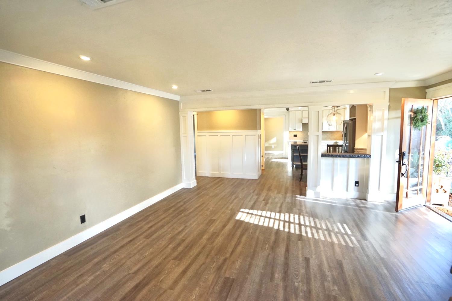 10340 Fowler Ave, Clovis, CA 93619