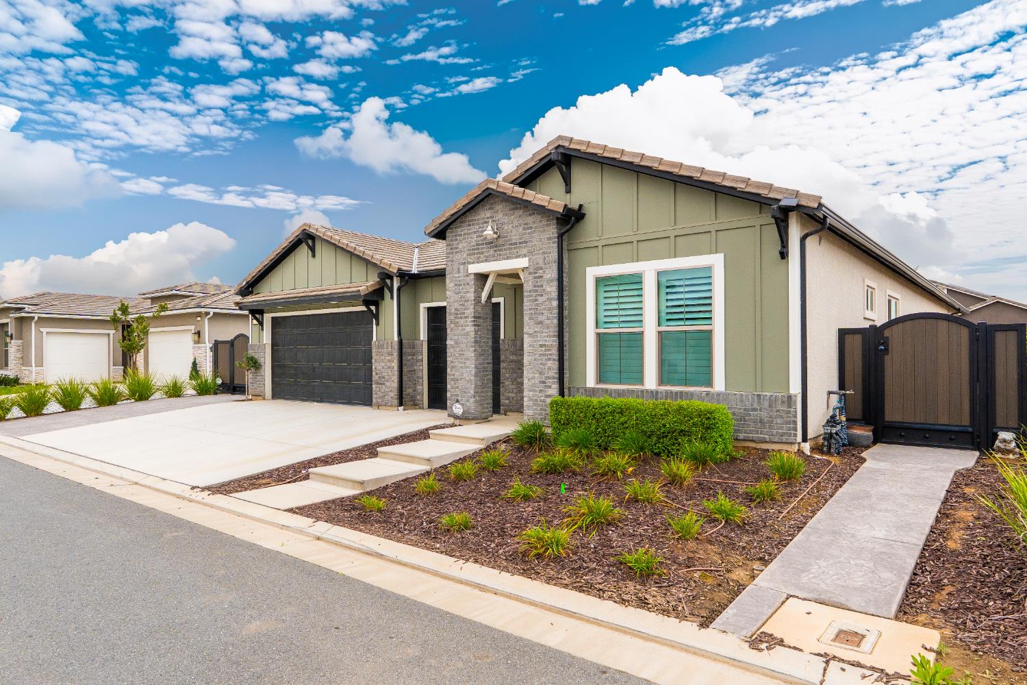 1731 N Hanson Ave, Clovis, CA 93619