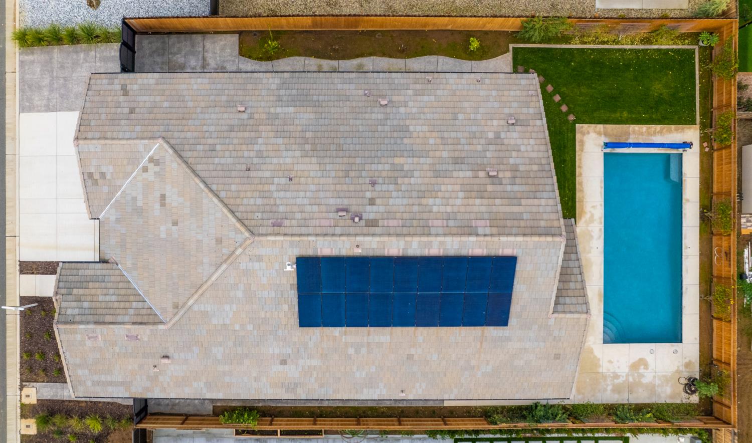 1731 N Hanson Ave, Clovis, CA 93619