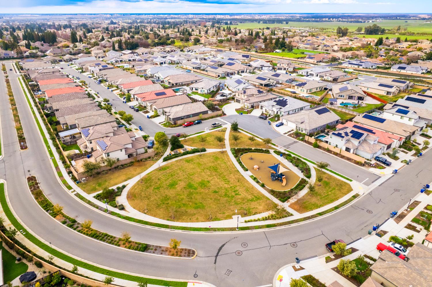 1731 N Hanson Ave, Clovis, CA 93619