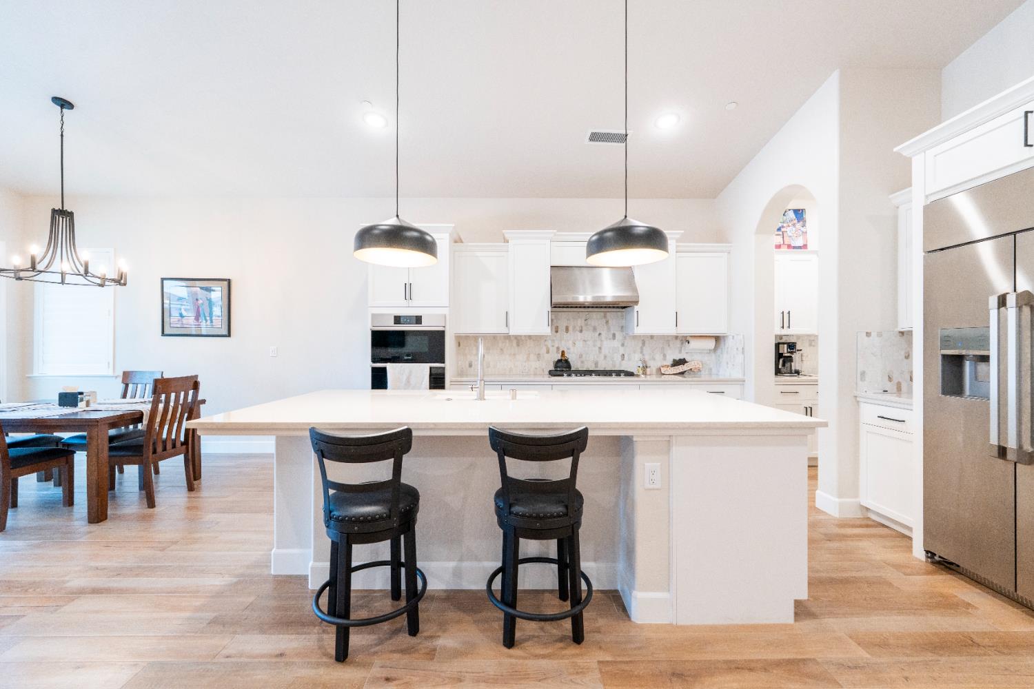 1731 N Hanson Ave, Clovis, CA 93619