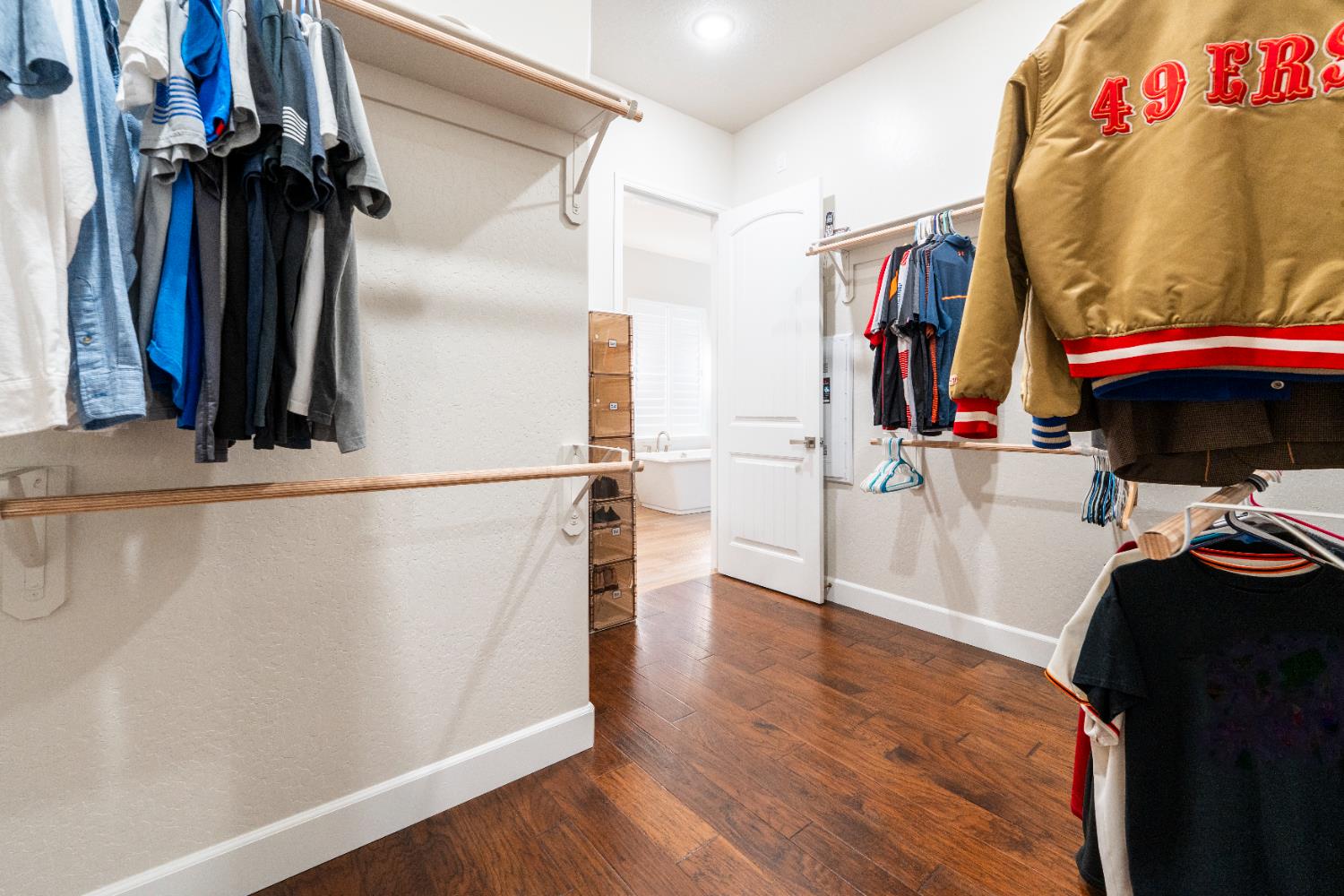 1731 N Hanson Ave, Clovis, CA 93619