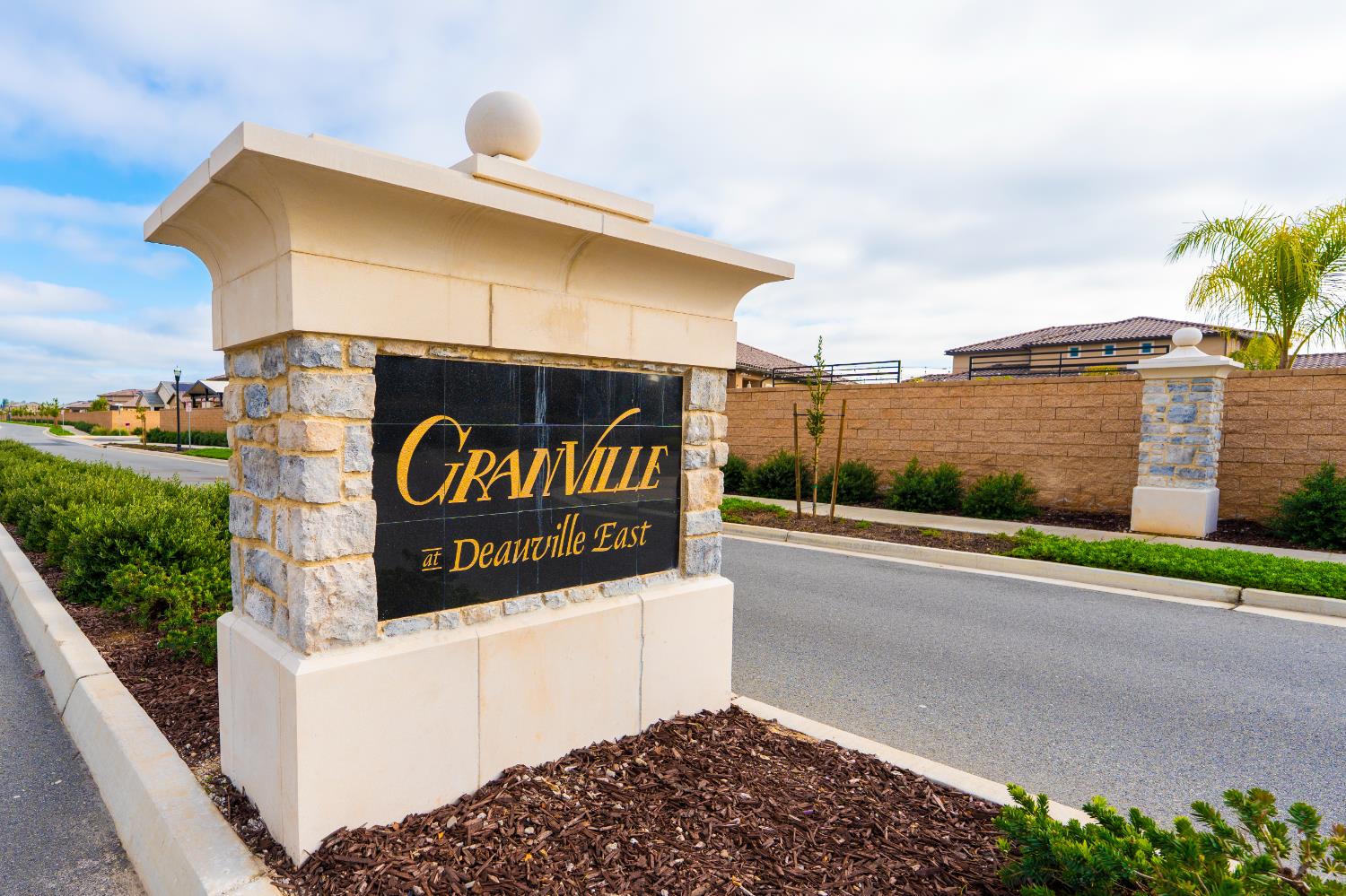 1731 N Hanson Ave, Clovis, CA 93619