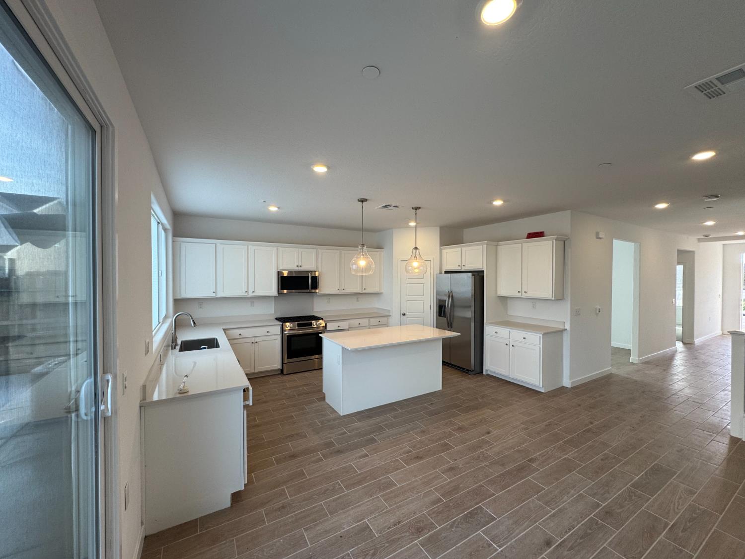 4373 Rialto Ave, Clovis, CA 93619