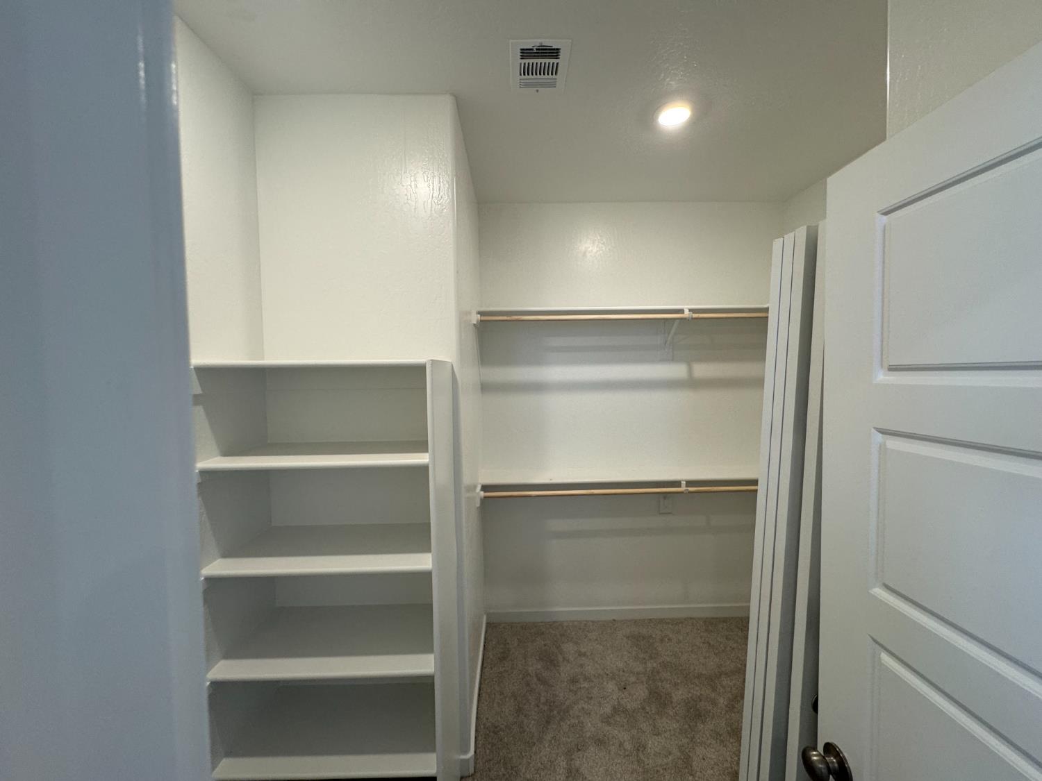 4373 Rialto Ave, Clovis, CA 93619