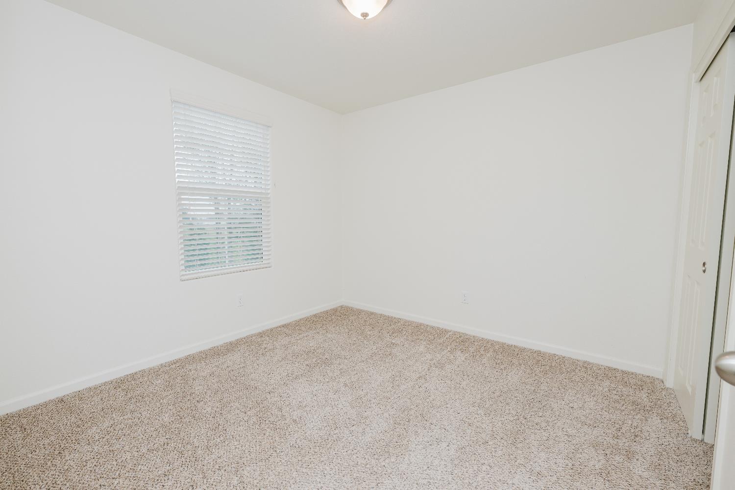 3762 Savant Ln, Clovis, CA 93619