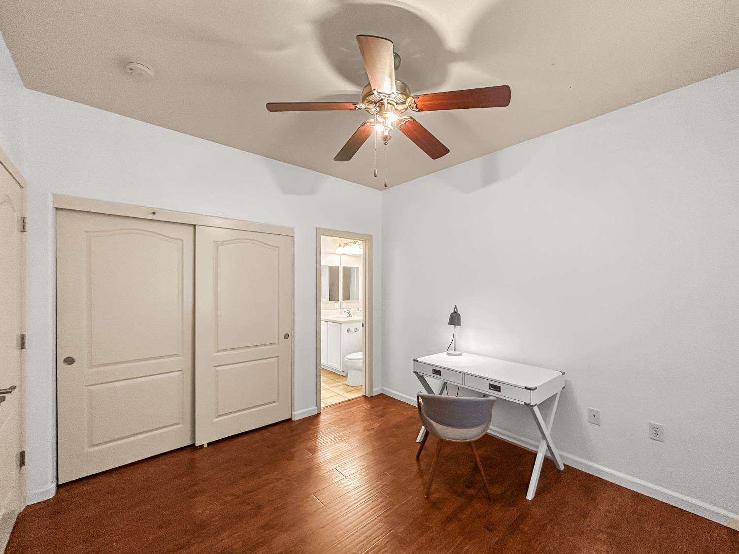 365 N Raphael Ln, Clovis, CA 93611