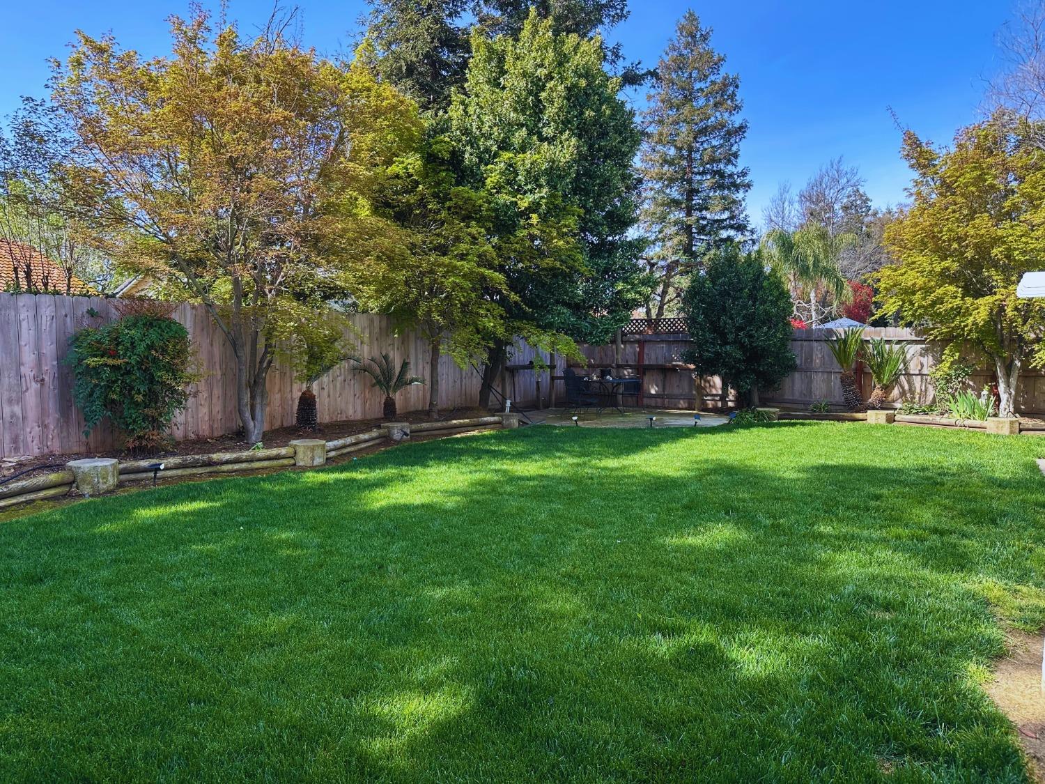 2526 Gibson Ave, Clovis, CA 93611