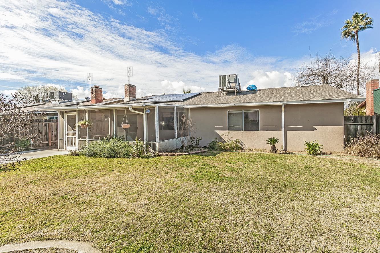3025 Timmy Ave, Clovis, CA 93612