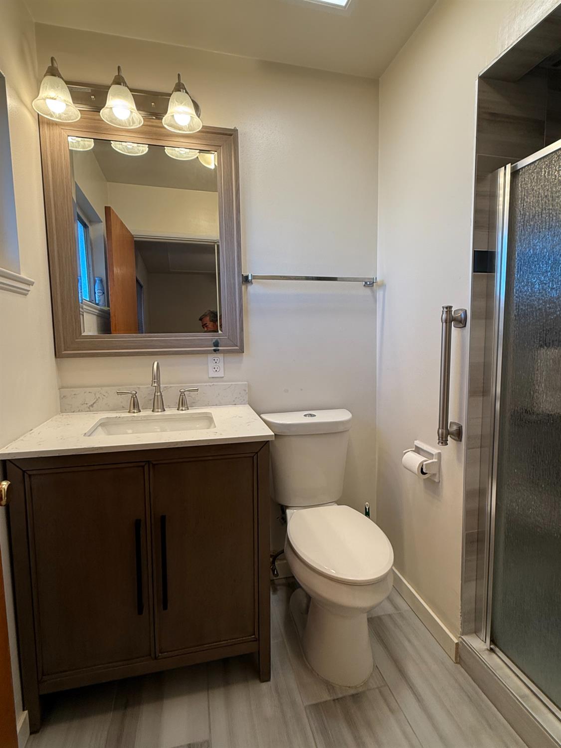 2825 N Hulbert Ave, Fresno, CA 93705