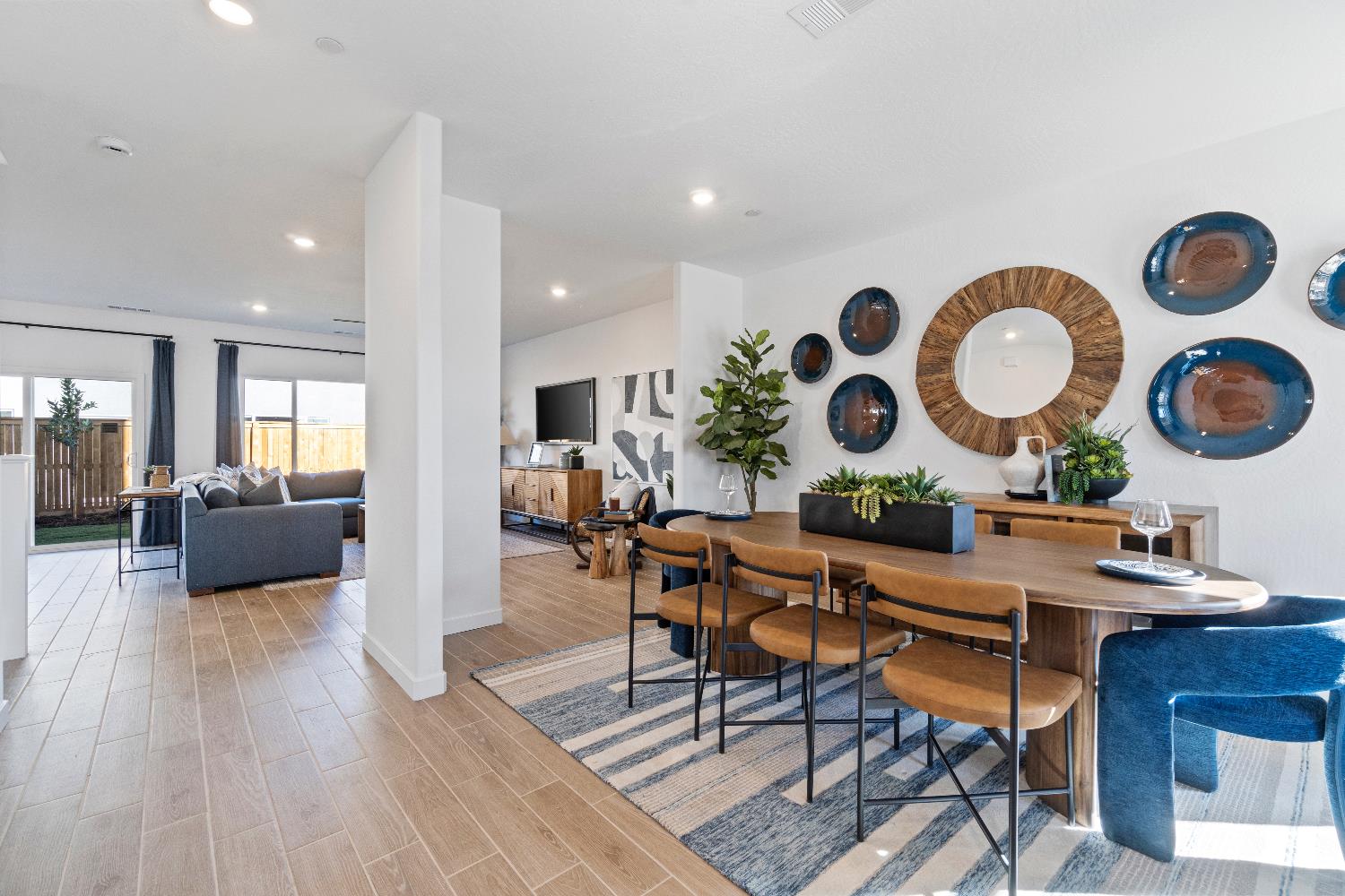 1059 Springtime Ave, Clovis, CA 93619