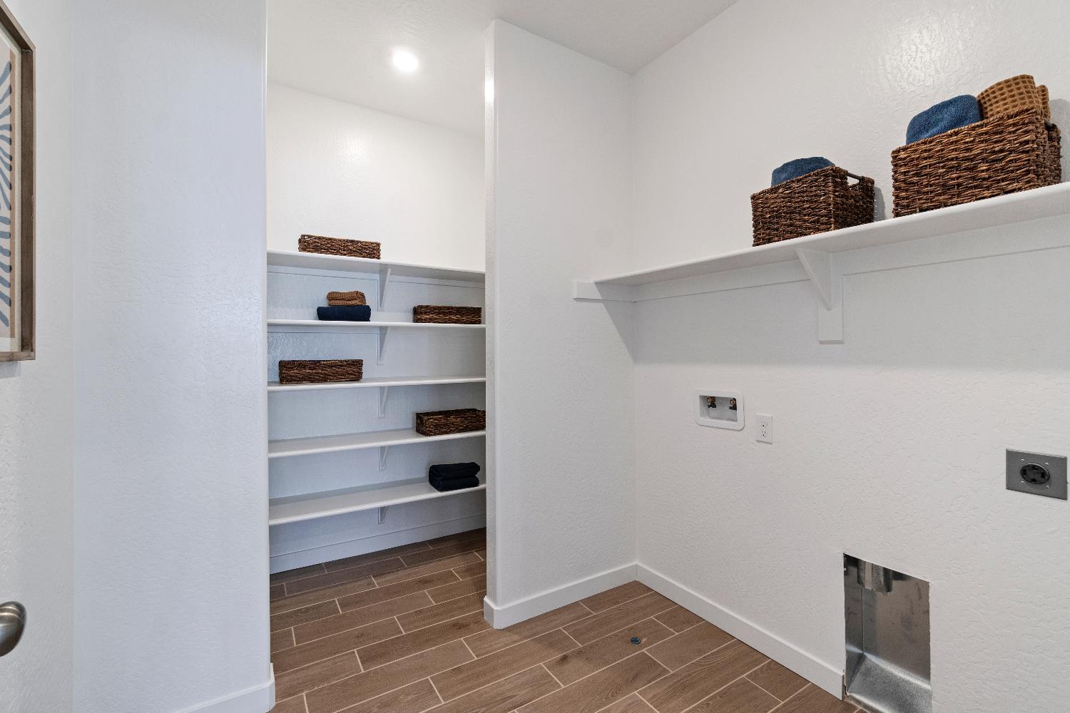 1059 Springtime Ave, Clovis, CA 93619