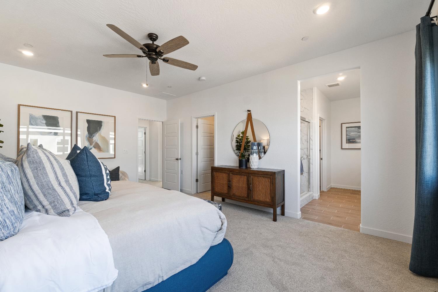 1059 Springtime Ave, Clovis, CA 93619