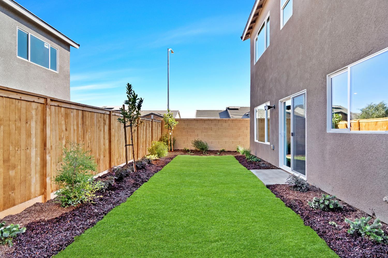 1059 Springtime Ave, Clovis, CA 93619