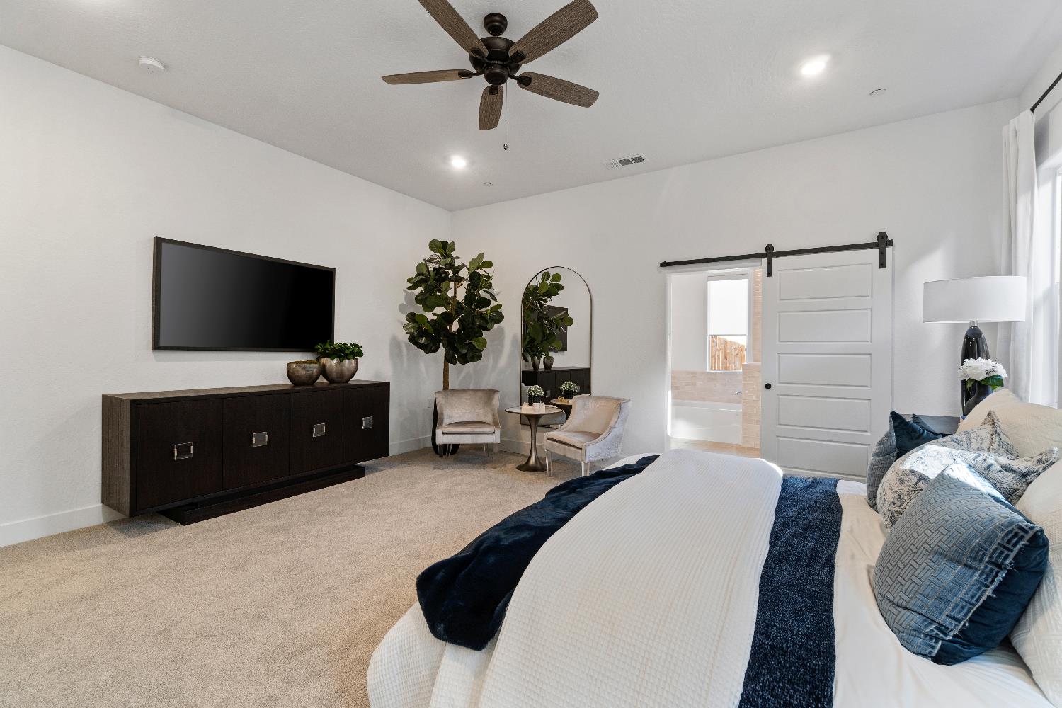 2291 N Argyle Ave, Clovis, CA 93619