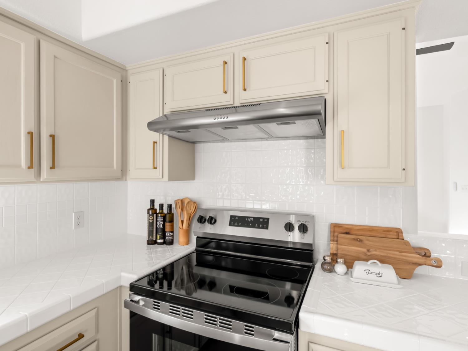 637 Coventry Ave, Clovis, CA 93611