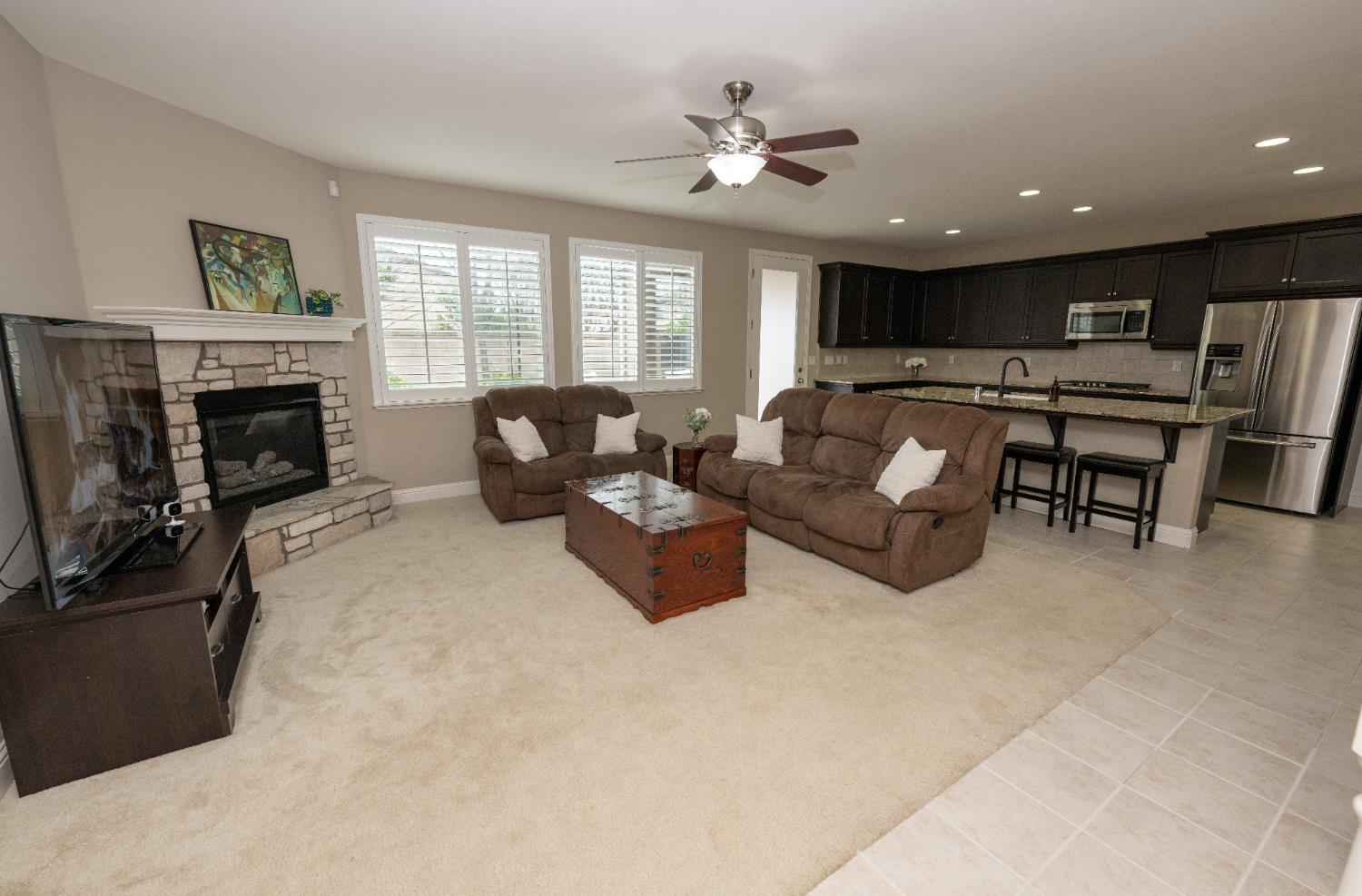 1638 N Mcpherson Ln, Clovis, CA 93619