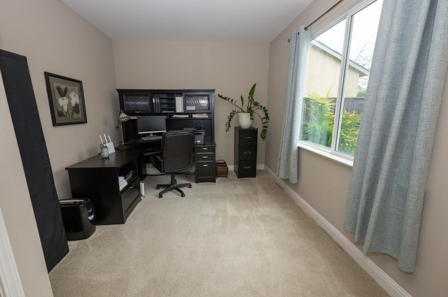 1638 N Mcpherson Ln, Clovis, CA 93619