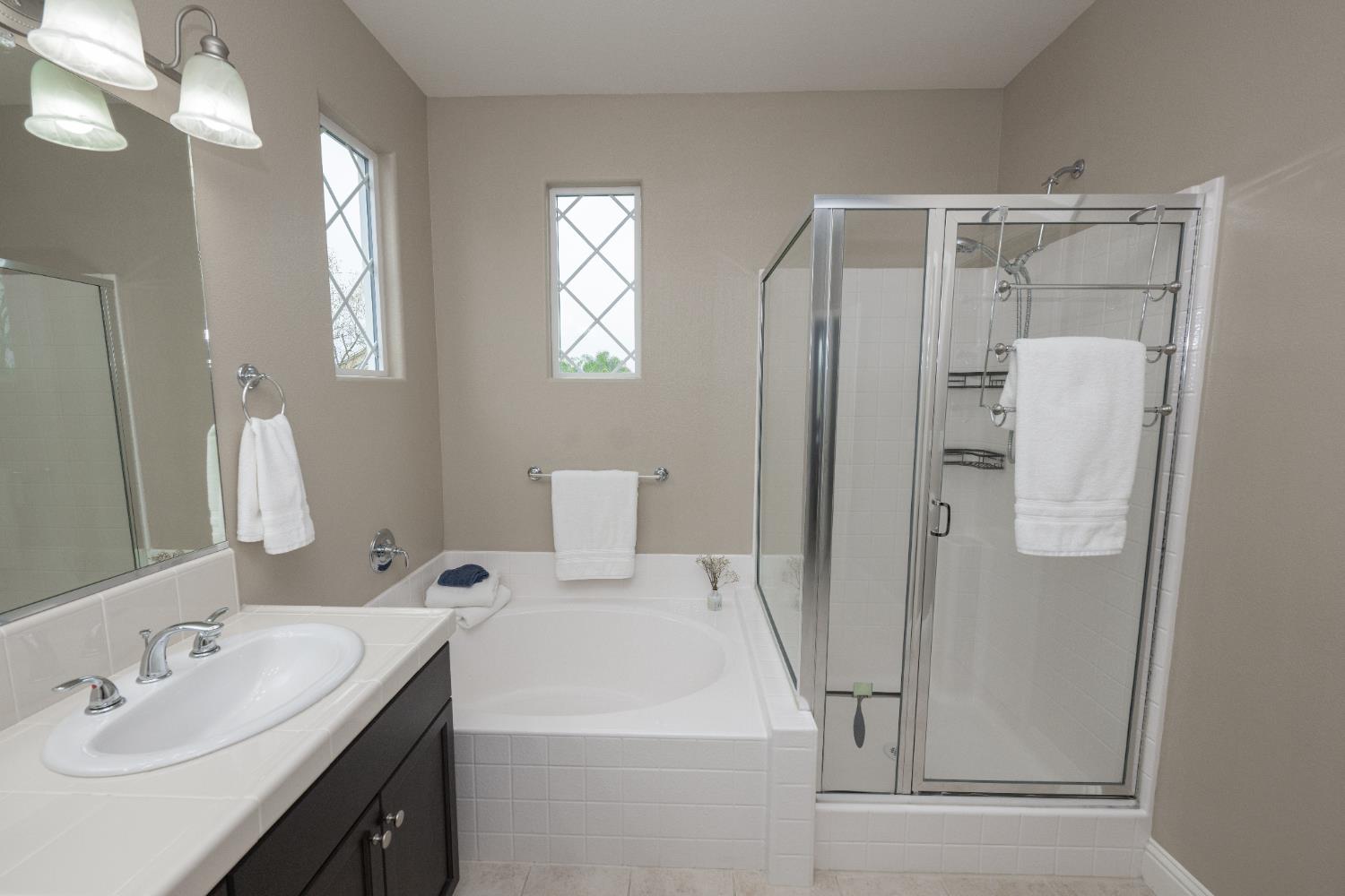 1638 N Mcpherson Ln, Clovis, CA 93619