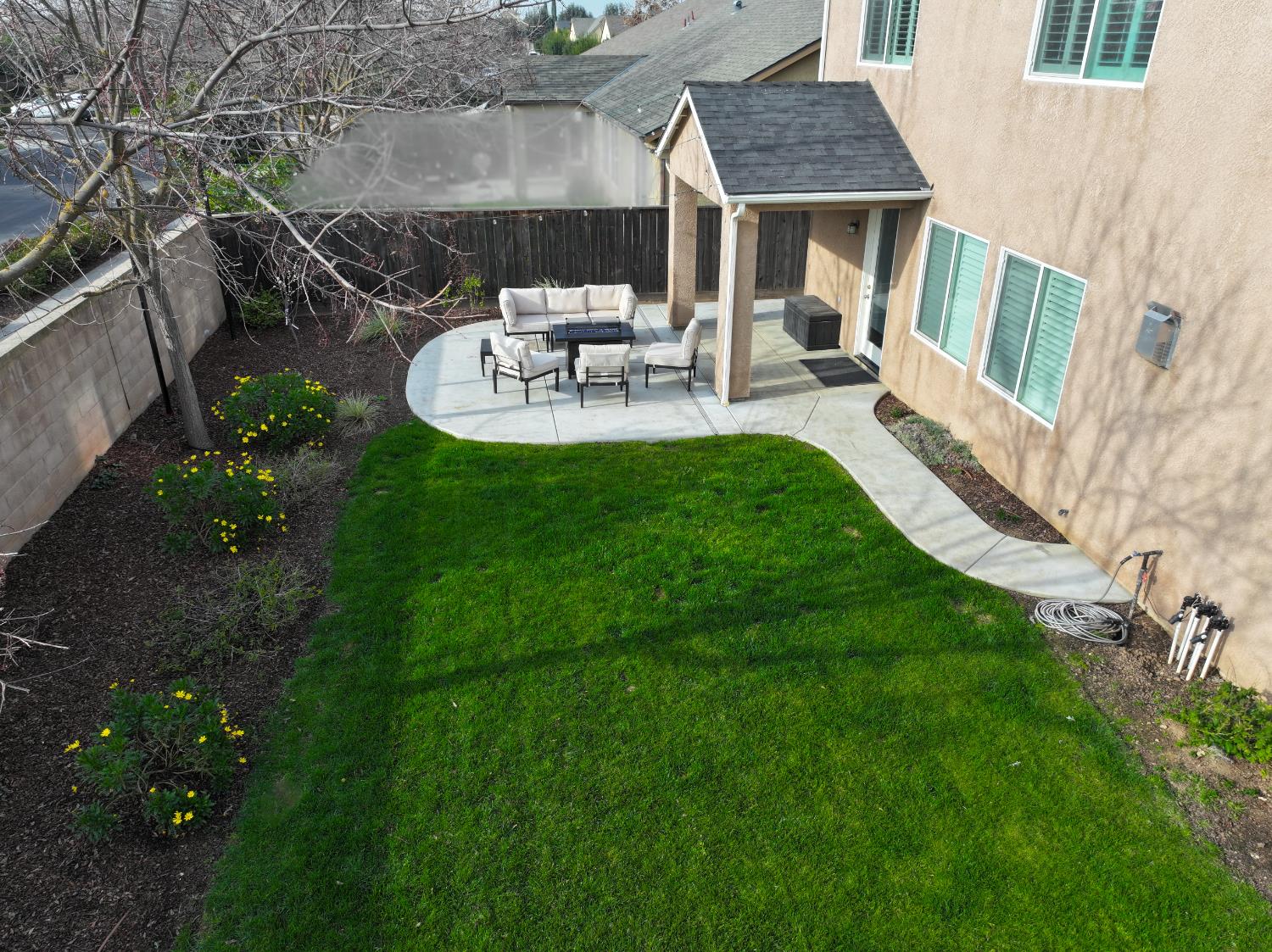 1638 N Mcpherson Ln, Clovis, CA 93619