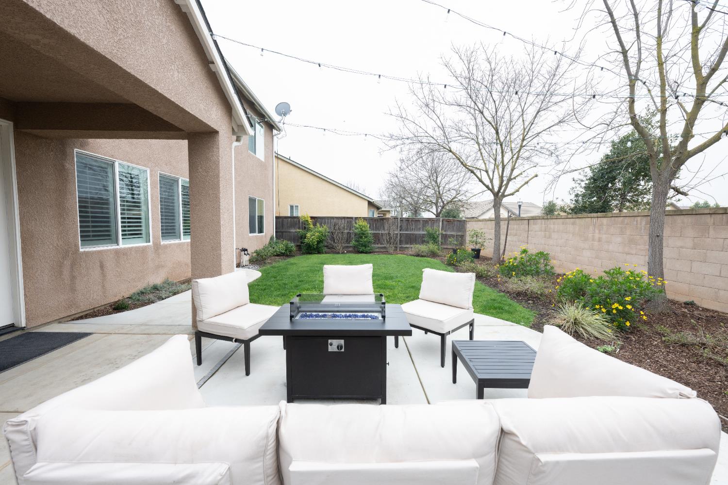 1638 N Mcpherson Ln, Clovis, CA 93619