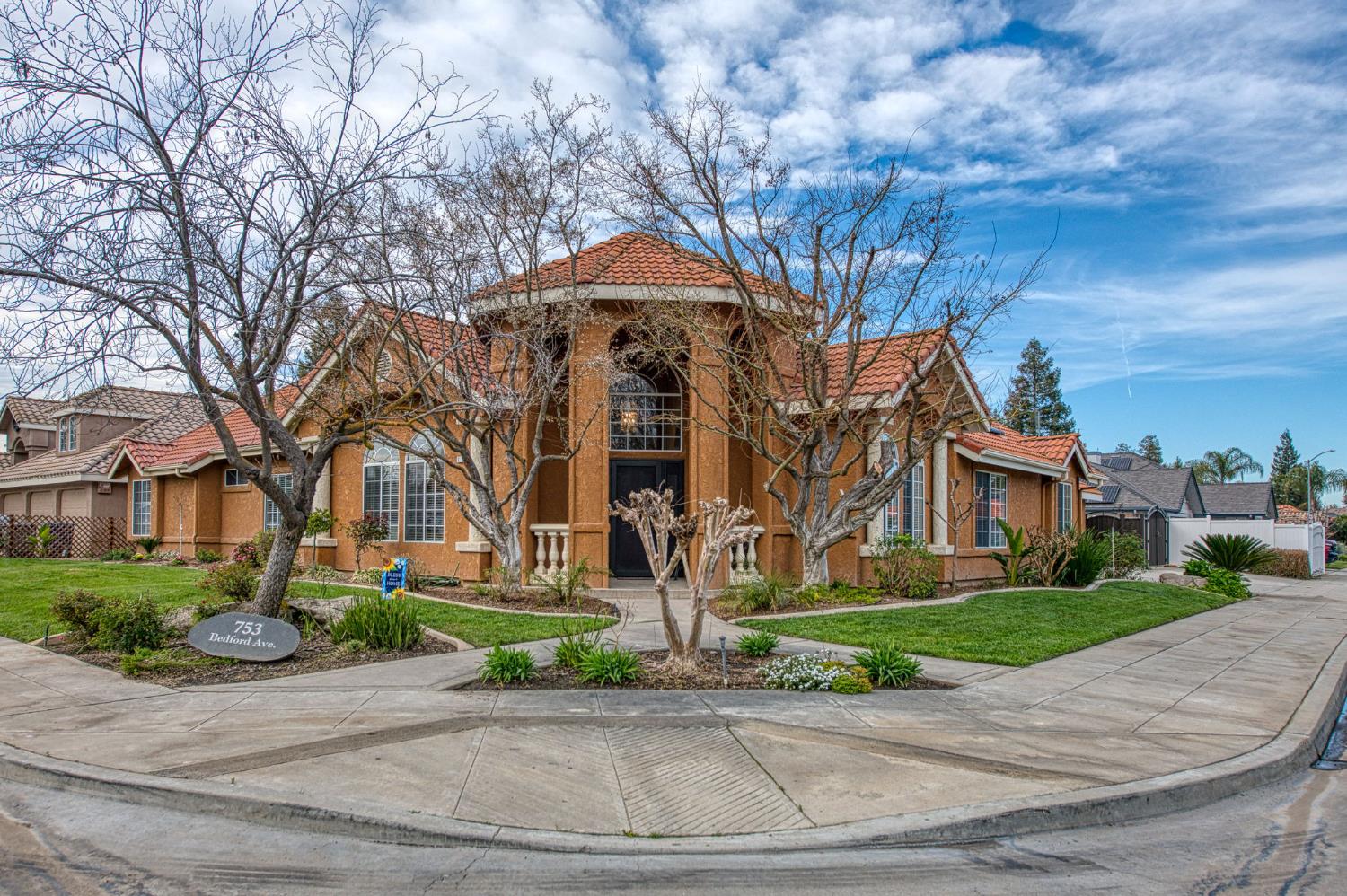 753 Bedford Ave, Clovis, CA 93611