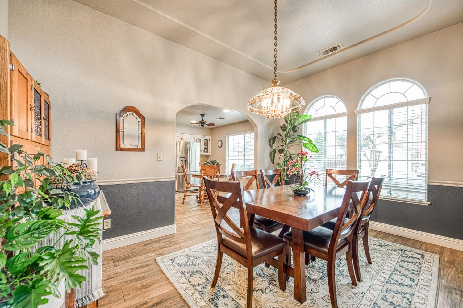 753 Bedford Ave, Clovis, CA 93611