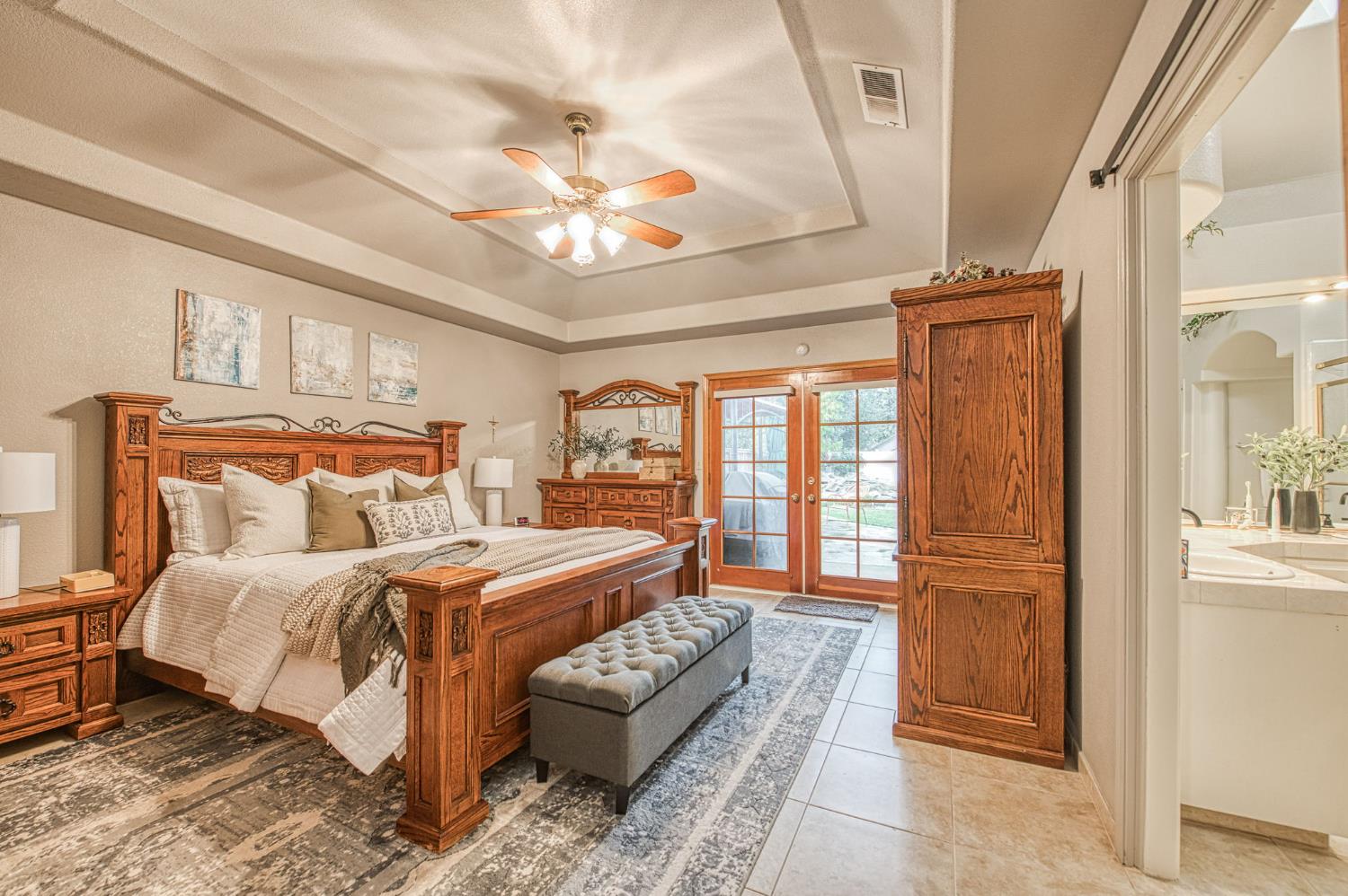 753 Bedford Ave, Clovis, CA 93611