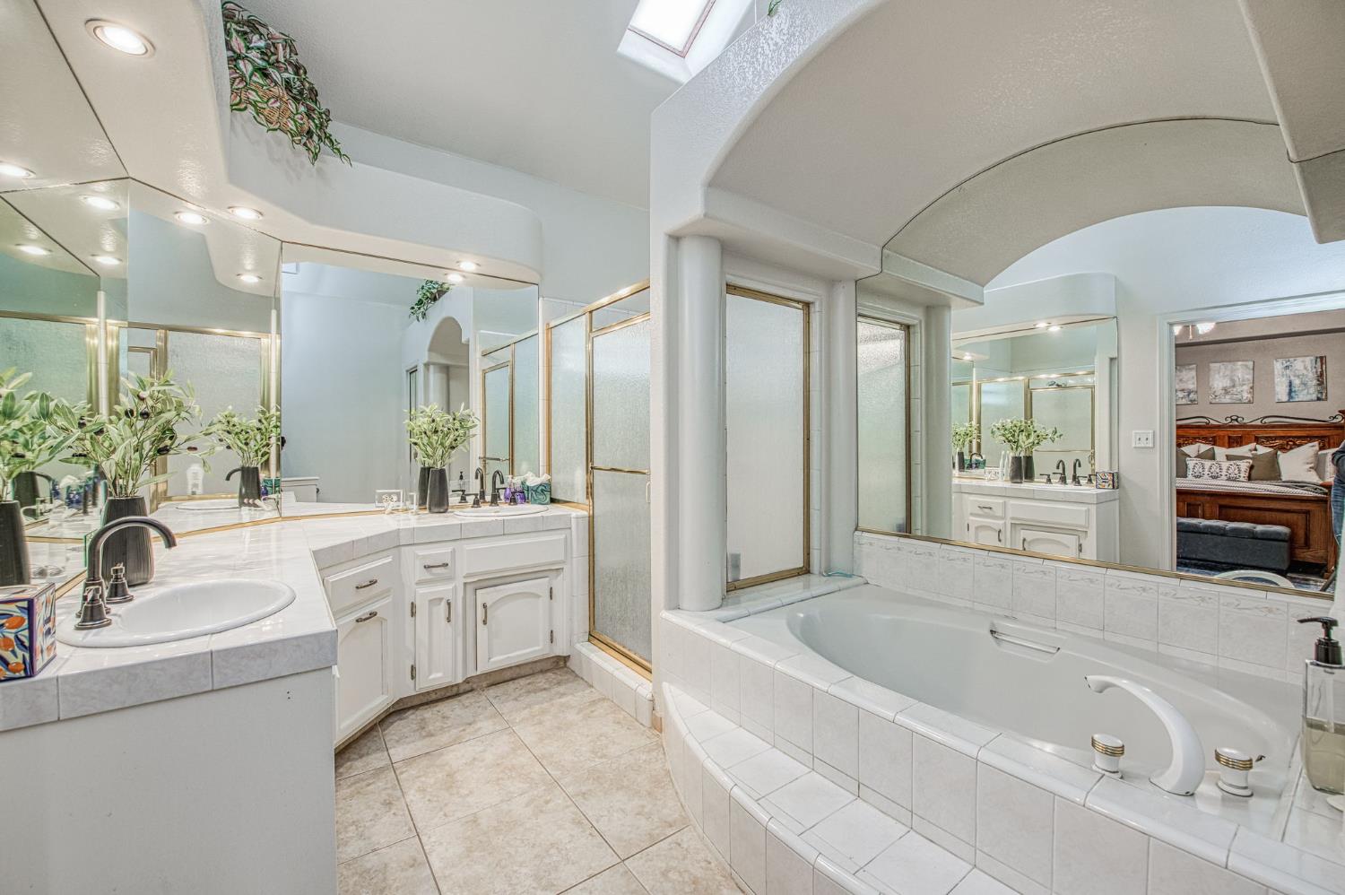 753 Bedford Ave, Clovis, CA 93611