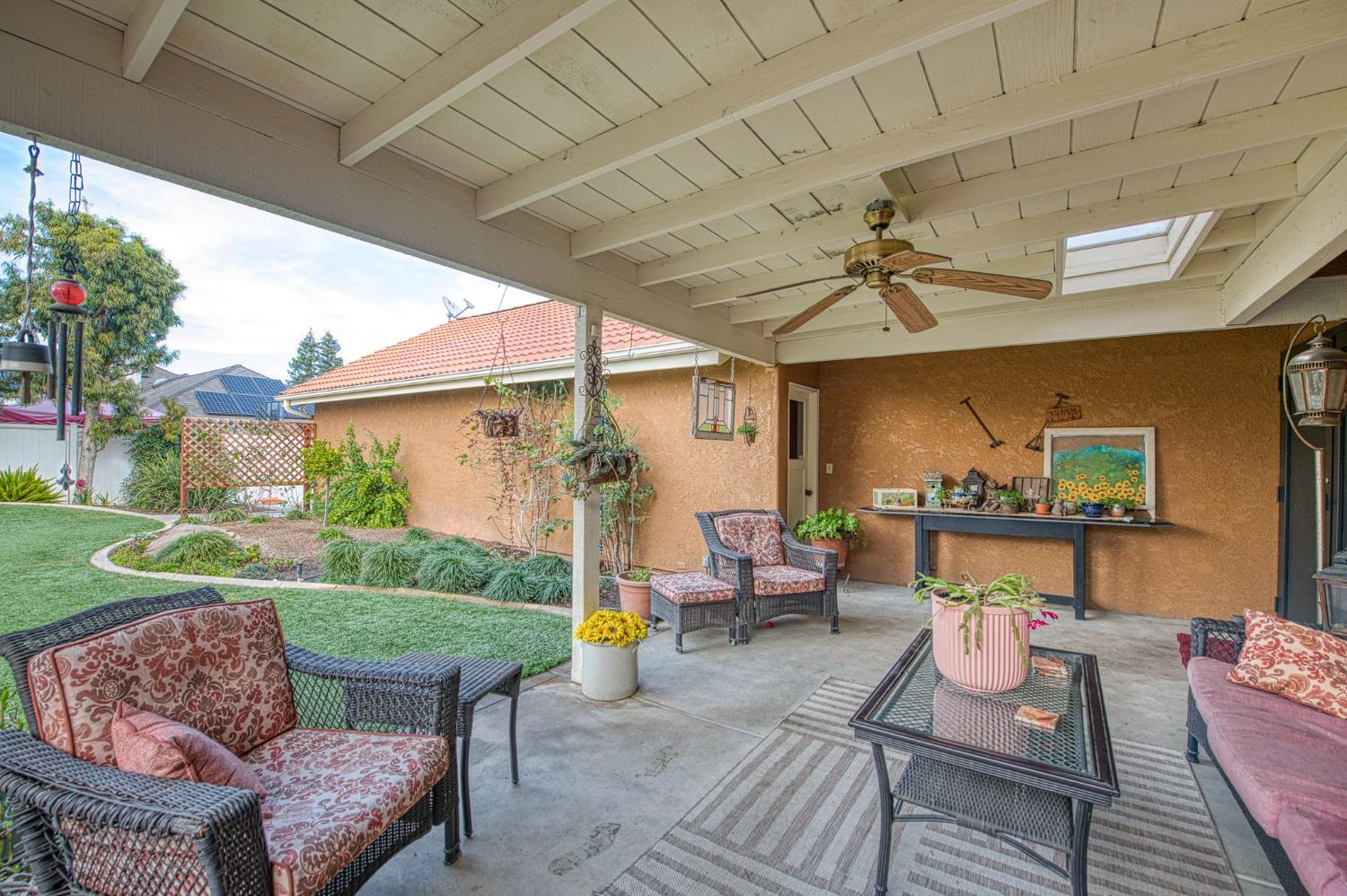 753 Bedford Ave, Clovis, CA 93611