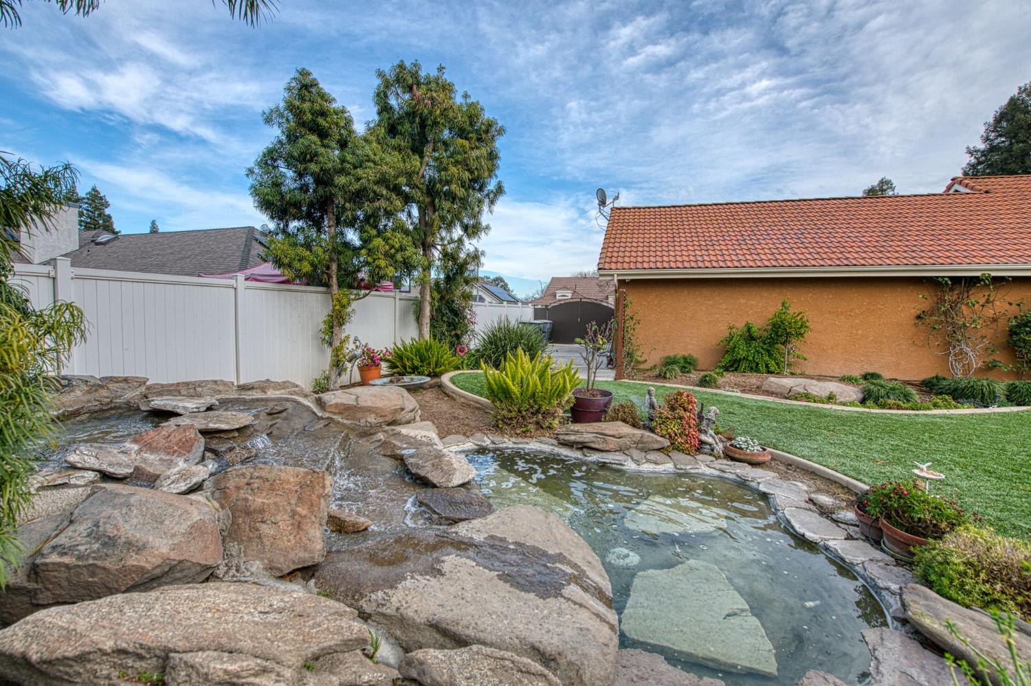 753 Bedford Ave, Clovis, CA 93611