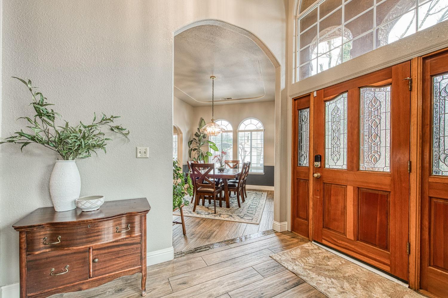 753 Bedford Ave, Clovis, CA 93611