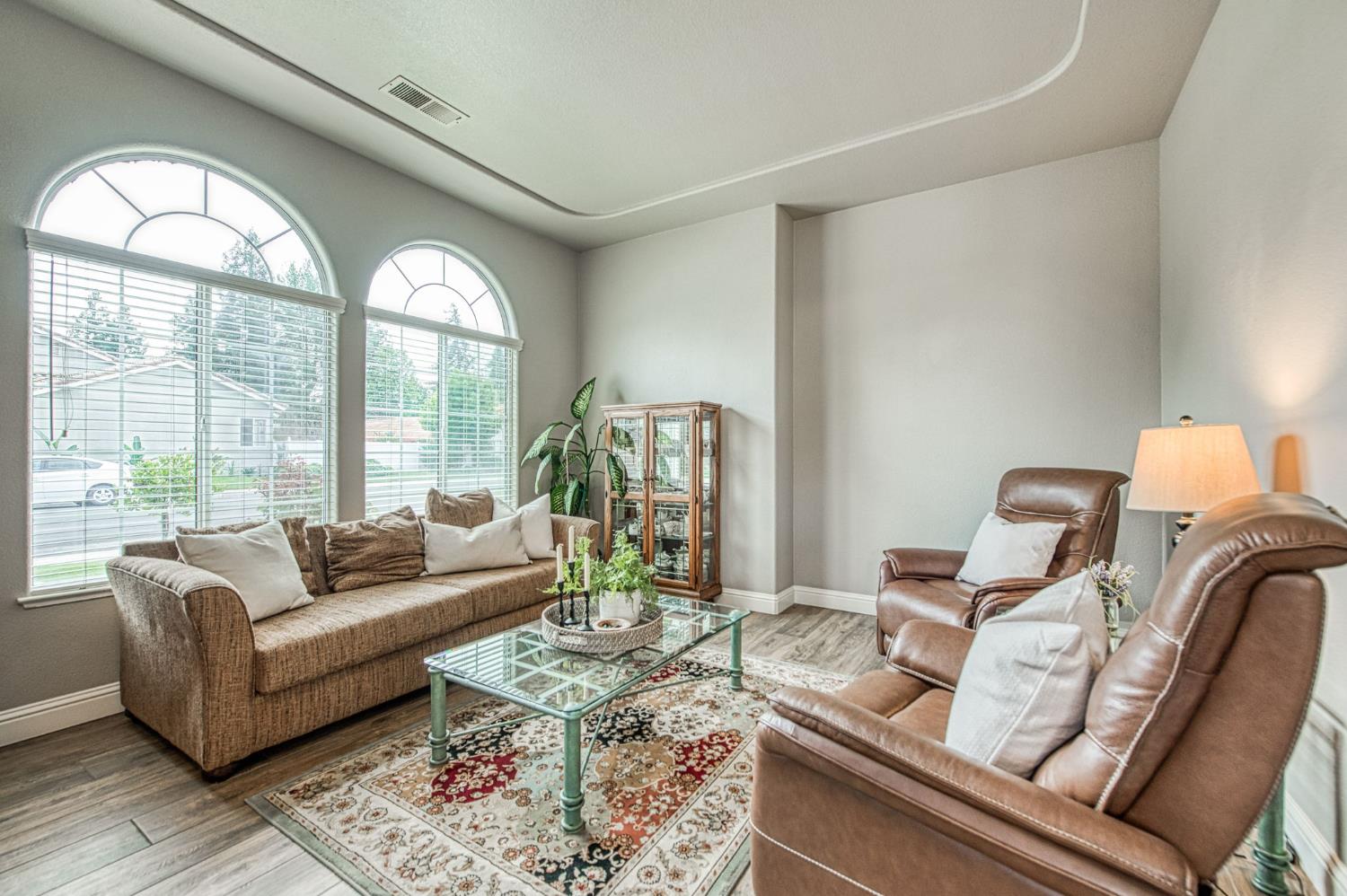 753 Bedford Ave, Clovis, CA 93611