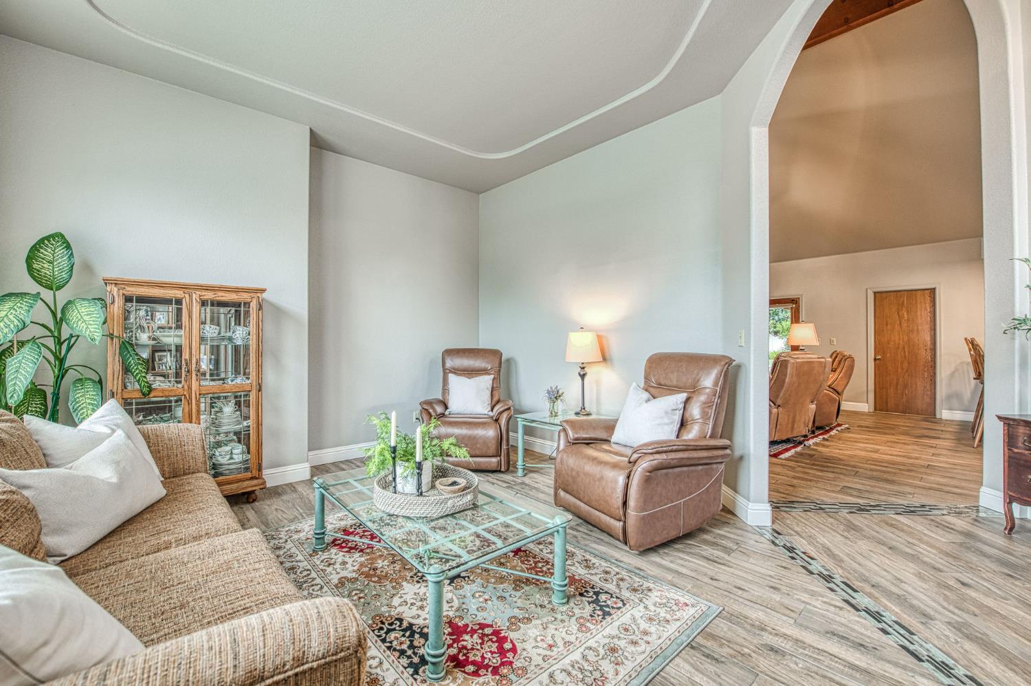 753 Bedford Ave, Clovis, CA 93611