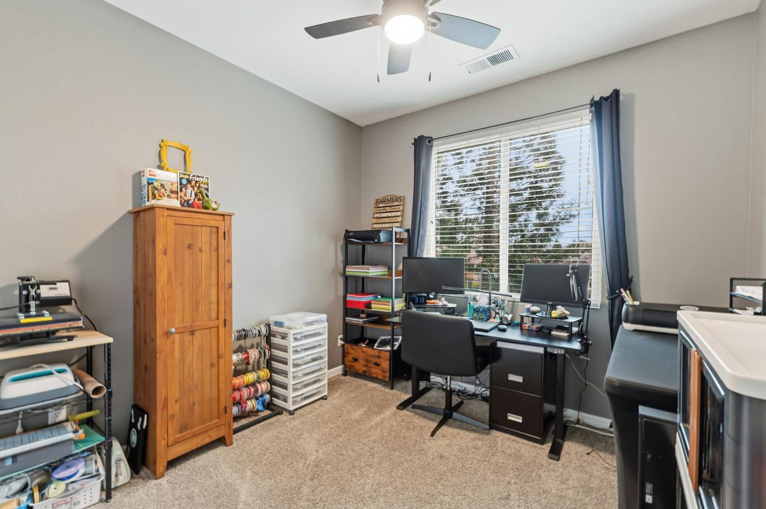 2871 Wrenwood Ave, Clovis, CA 93611