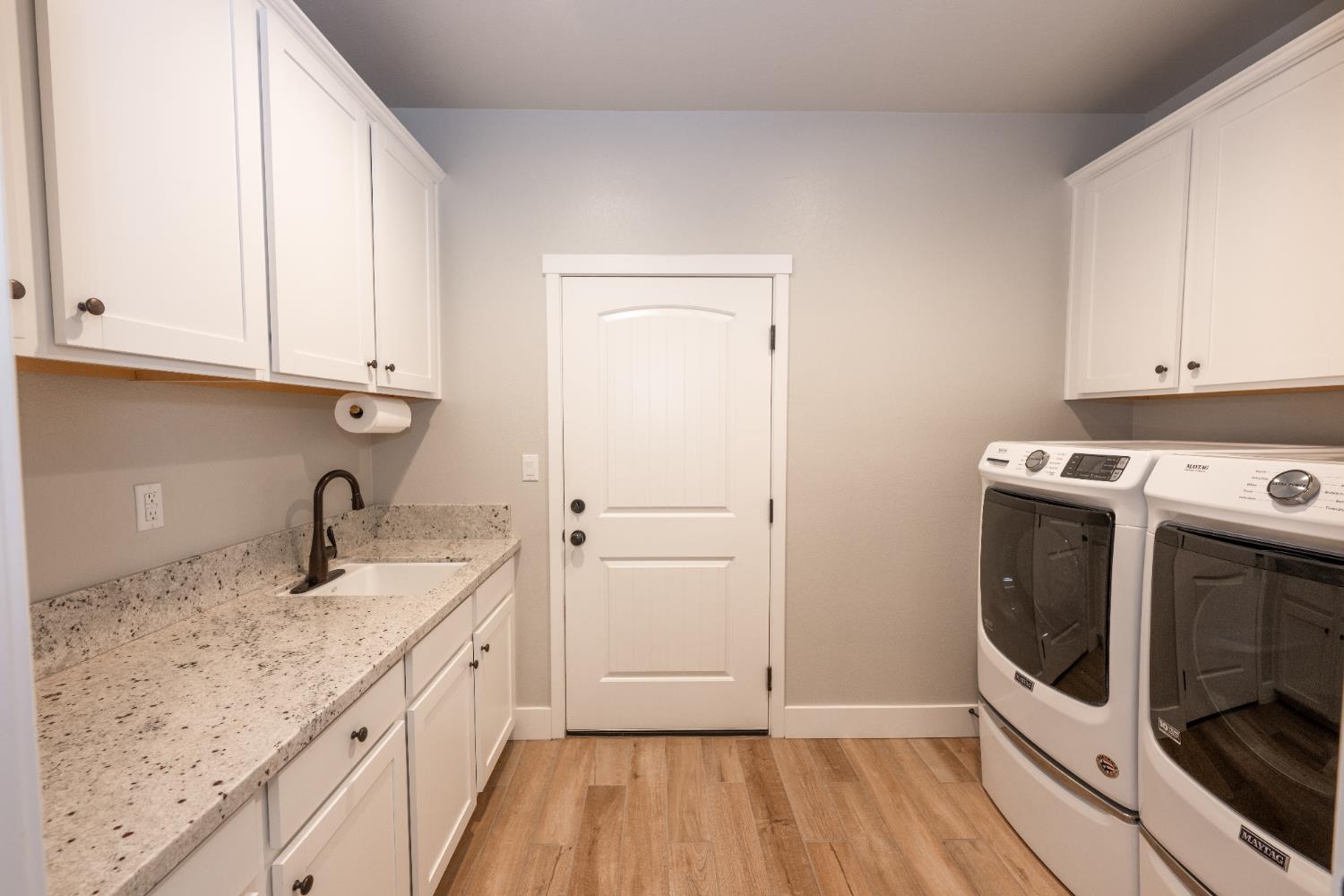 3970 Mitchell Ave, Clovis, CA 93619