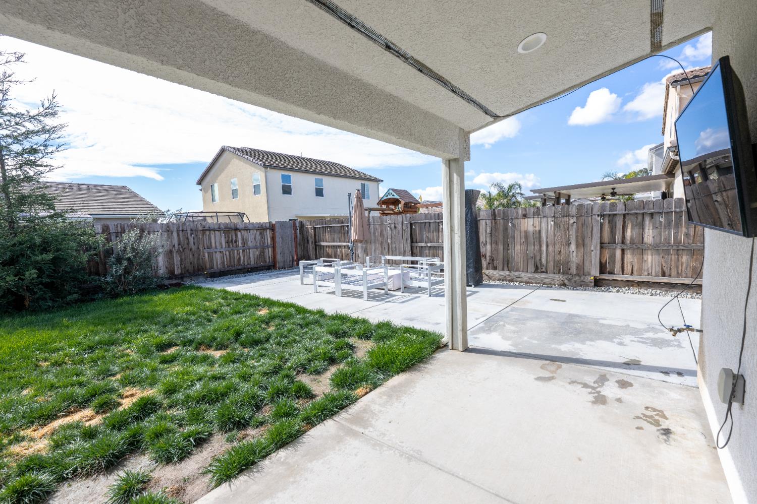 3970 Mitchell Ave, Clovis, CA 93619