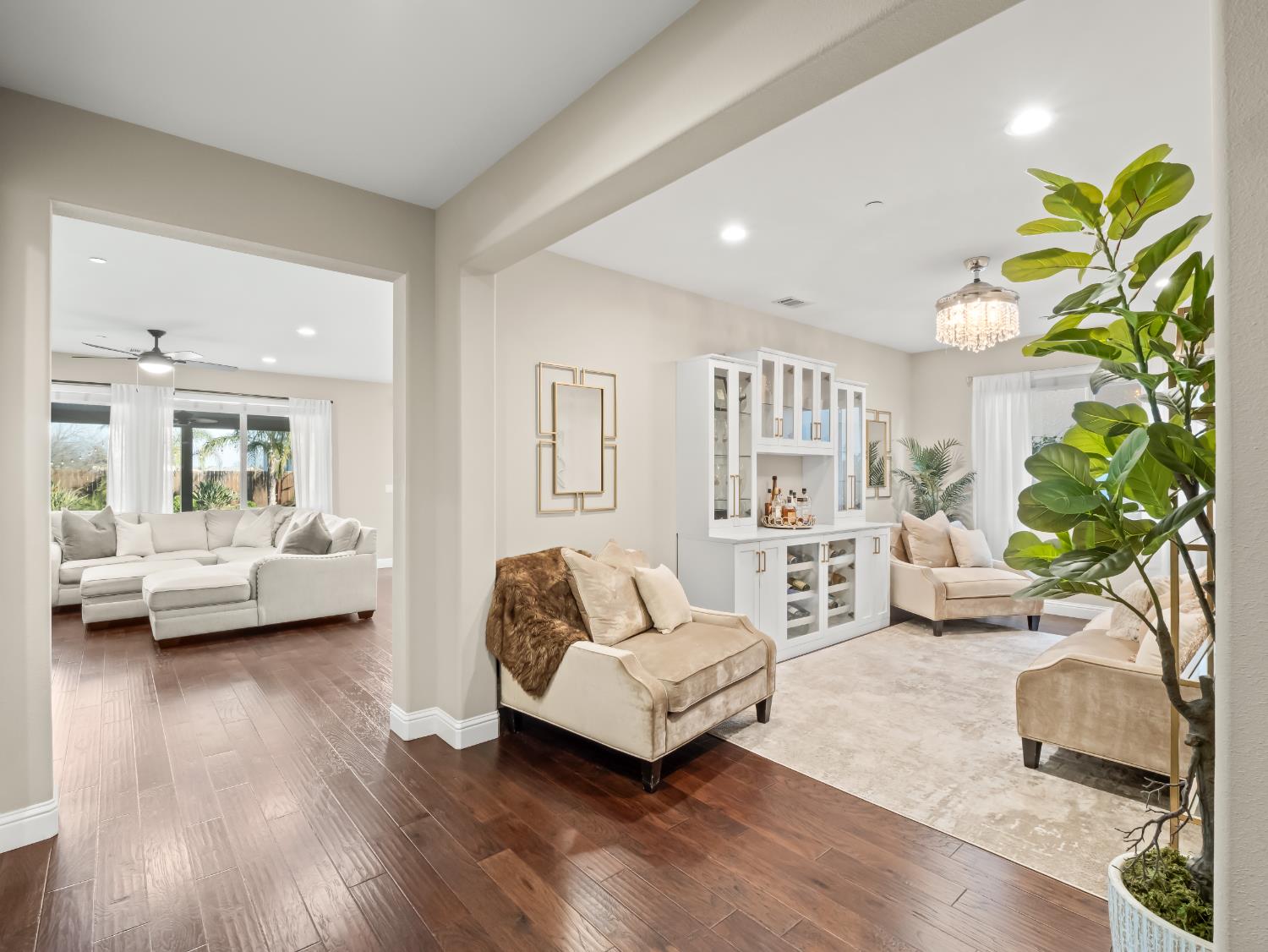 1719 N Whitmore Ave, Clovis, CA 93619