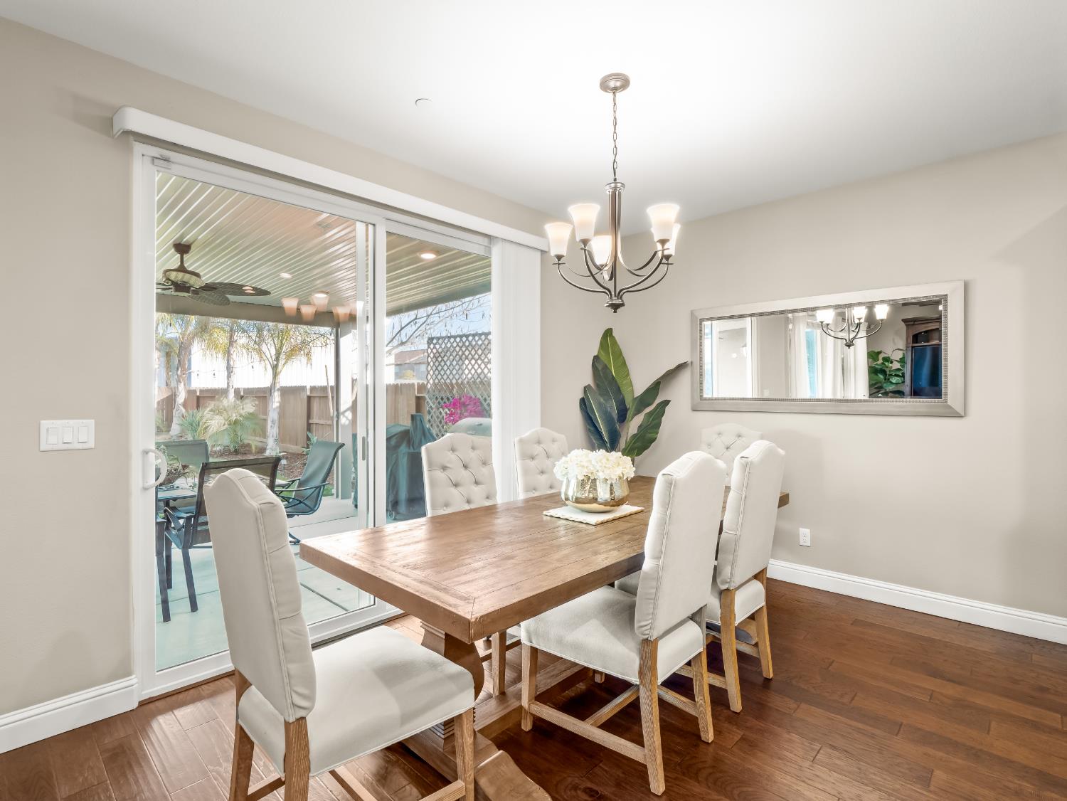 1719 N Whitmore Ave, Clovis, CA 93619