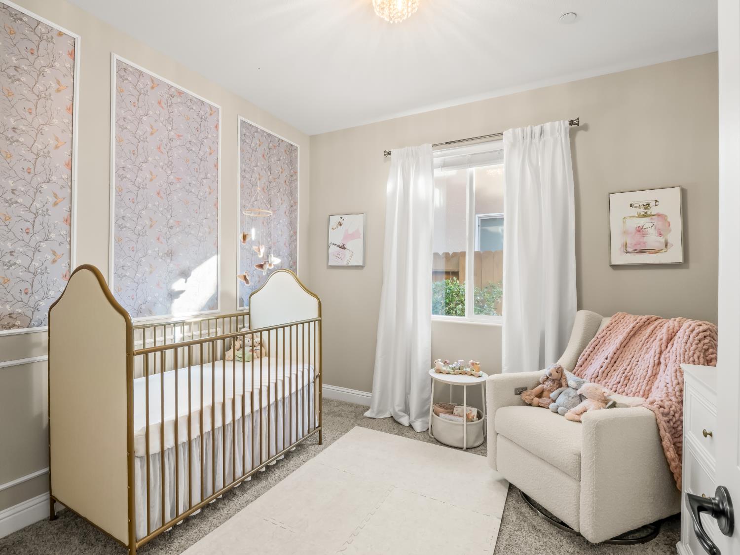 1719 N Whitmore Ave, Clovis, CA 93619