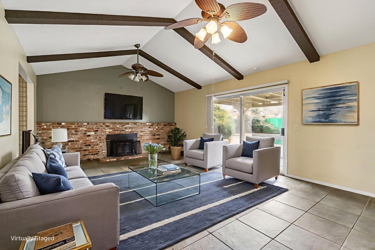 1606 Barstow Ave, Clovis, CA 93611