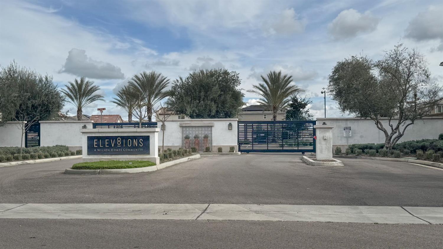 2053 N Ralph Ln, Clovis, CA 93619