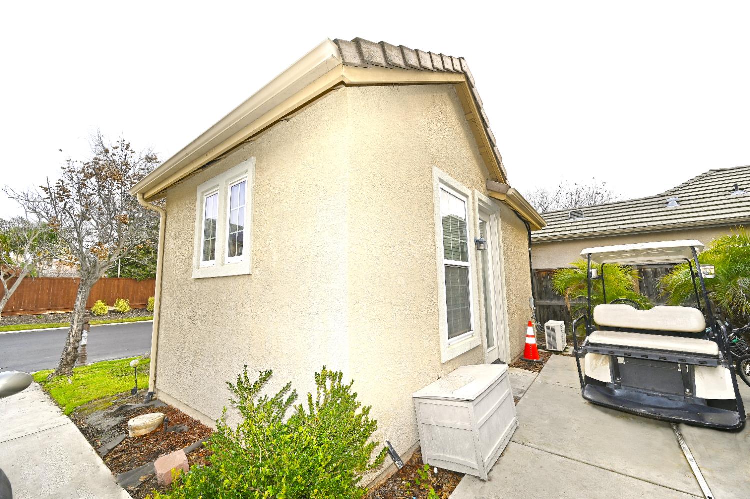 4793 N Emerald Peak Dr, Clovis, CA 93619