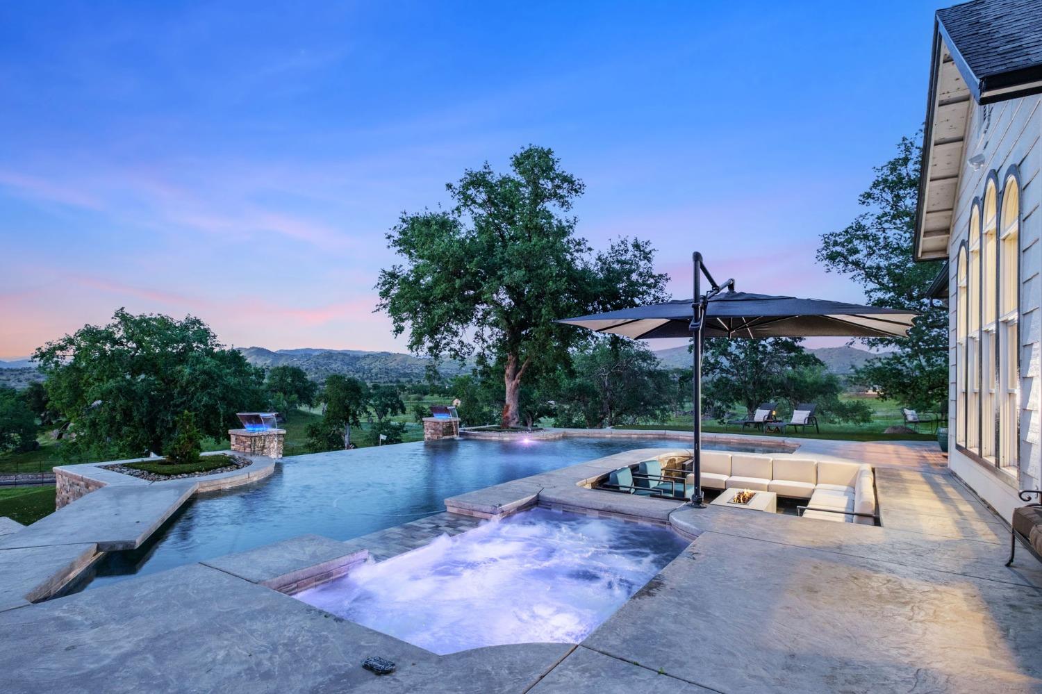 17159 Coyote Pass Ln, Clovis, CA 93619