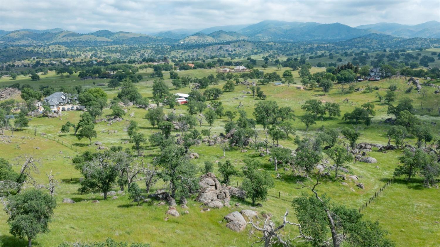 17159 Coyote Pass Ln, Clovis, CA 93619