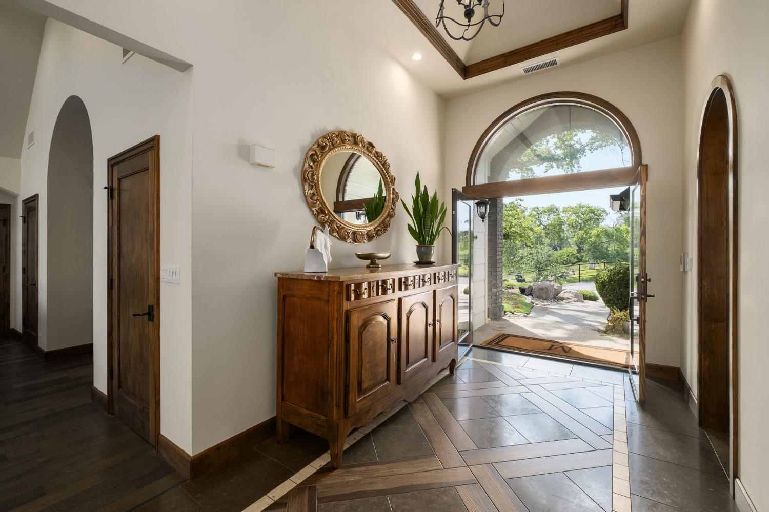 17159 Coyote Pass Ln, Clovis, CA 93619