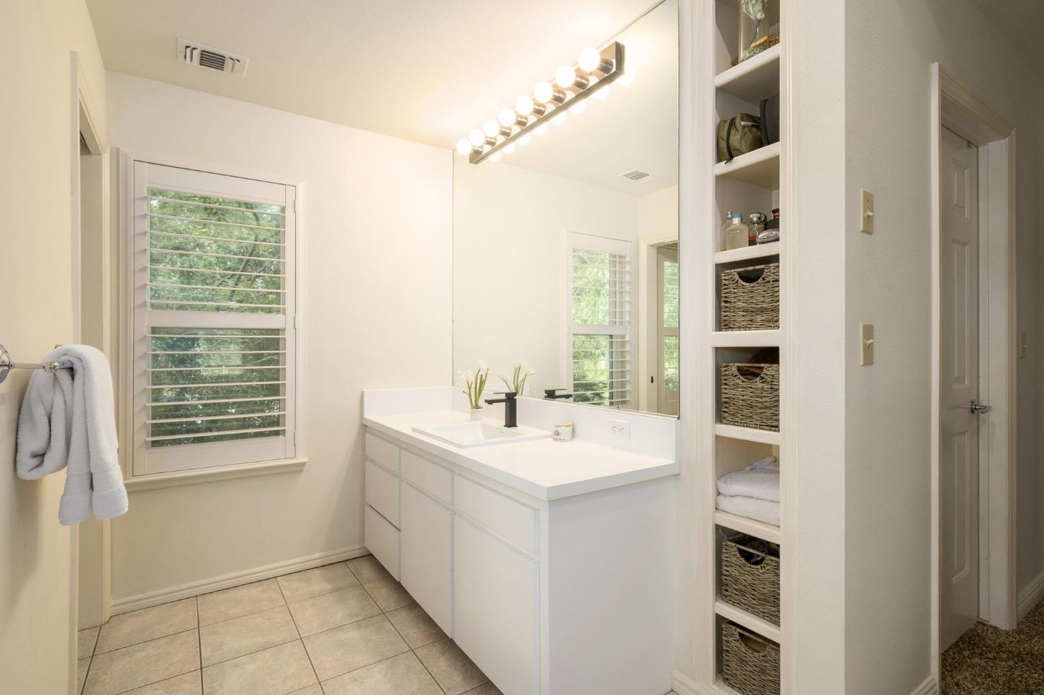 17159 Coyote Pass Ln, Clovis, CA 93619